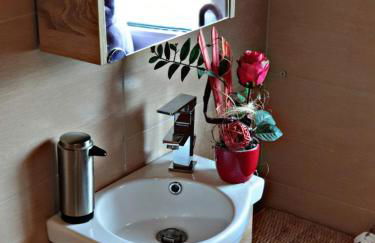 VOLL ausgestattete DG- Wohnung in HDH ruhige zentrale Lage - Foto 14