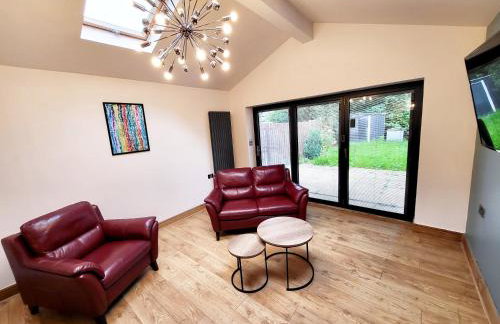 Modern 3-Bed Family Haven wFree Parking - Foto 11