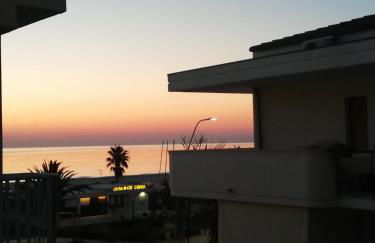 Marconi House - Photo 1