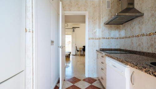 Sevillano apto en Centro cerca de Santa Justa - Photo 5