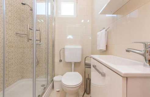 4 Bedroom Stunning Home In Polaca - Foto 32