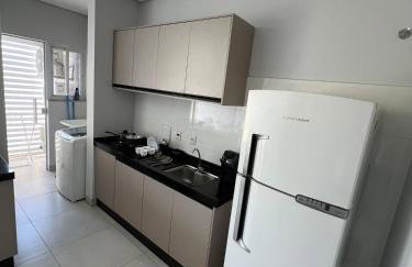 Apartamento com jardim e ar condicionado na sala e quartos na Av Blumenau - Foto 21