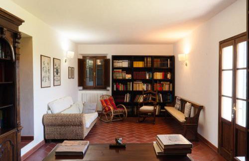 Podere I Sorbi, Spacious Tuscan Villa in Lajatico, Near Pisa & Volterra - Foto 49