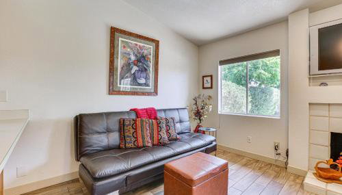 Patio and Pool Access Sunny Phoenix Casita! - Foto 5