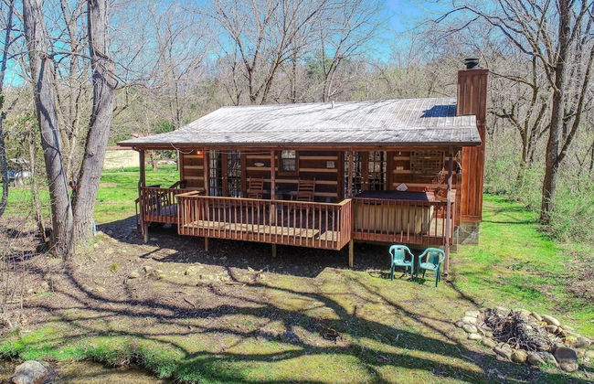 Creekside Memories - 2 Bedrooms, 2 Baths, Sleeps 6 Cabin by RedAwning - Foto 19