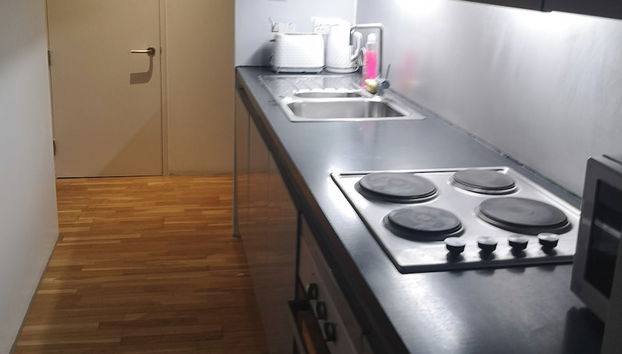 1 Bed Flat - Sleeps 2 - Parking - Wifi - Foto 4, Cocina privada