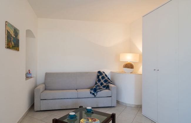 1 bedroom Apartment in San Bartolomeo al Mare with terrace - Photo 7