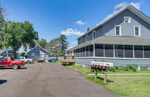 Lakefront Mound Getaway Near Snowmobiling Trails! - Foto 24