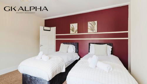 LONG STAY DEALS - 3 Bedroom Home Peterborough With Free Parking and Ultra Fast Wi-Fi Perfect for Work Stays and Vacations - Foto 2, towels