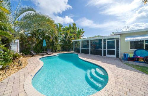 Palm Paradise-Seaside Home w Heated Saltwater Pool - Photo 1