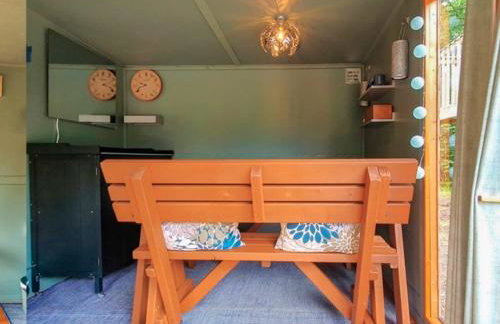 Benchwood House - Photo 3