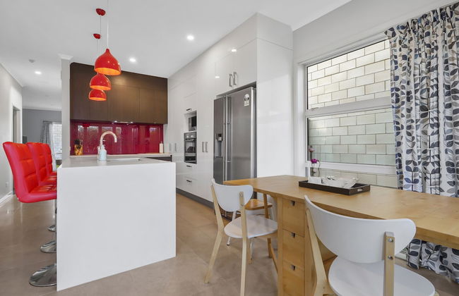 Modern 3BR Family House - Yard & Big TV - Foto 14