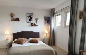 Chalet entier 110m2 avec vue et sauna à 10 min des pistes - Photo 9