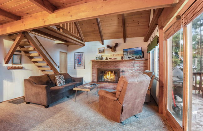 Moose Cabin Year-round Outdoor Fun w/ BBQ - Photo 12