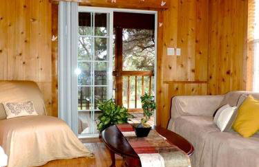 Peaceful Pet-Friendly Cabin Rental in San Antonio Countryside, Texas - Foto 10