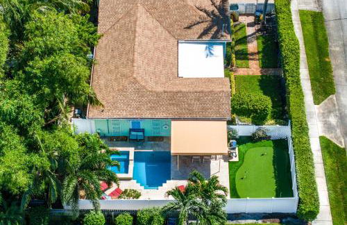 Walk to The Ave- Heated Pool, Spa, Golden Tee and Putting Green - mins to Beach- by Maven Vacation Rentals - Foto 39