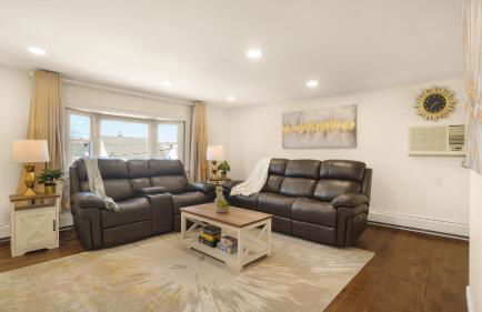 The Mod Pad! 15 minute from Airport, Free Parking! - Foto 2