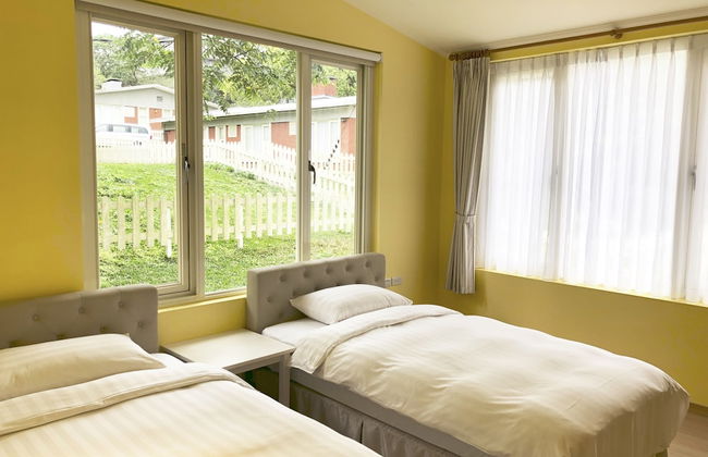 American Village Resort - Photo 8