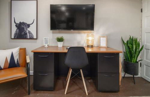 #StayinMyDistrict Pendelton Place Walk to Mt Tabor - Photo 1