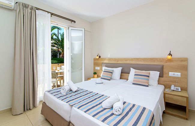 Theo Star Beach Hotel - Photo 76