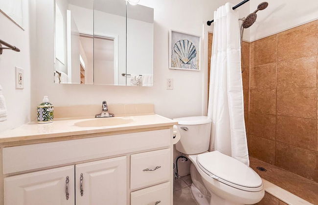 Waterfront Florida Vibes and Views - King Bed - Foto 25