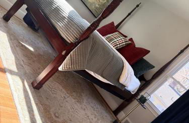 Perfect 4bdrm home with Antique & Modern Accents for Getaways - Foto 1