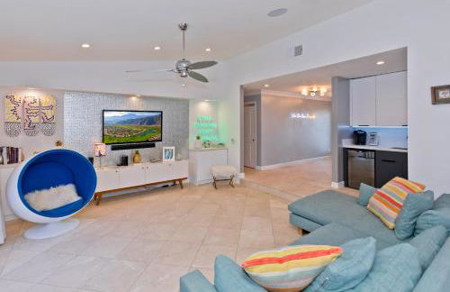 Pineapple Splash! Complete Privacy! Salt Pool! - Photo 33