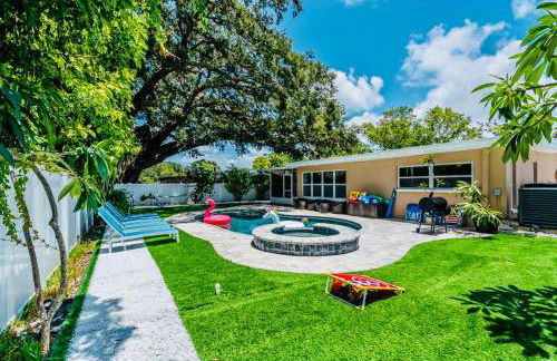 Heated pool & jetted spa -- mins to beach - Photo 21