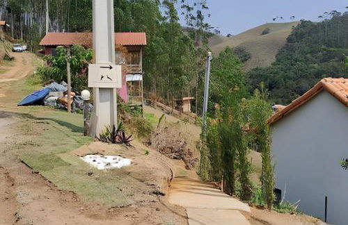 Recanto dos Canários - CHALÉ 1 - Foto 13