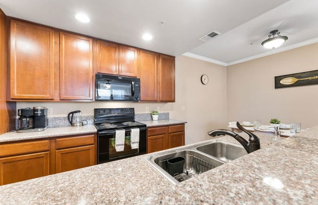 2BR Getaway Pool Gym Basketball Court Theater Access - Foto 17