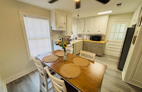 Close-to-Everything Midtown Cottage - Foto 19