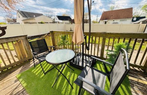 The Charming Cozy 4-Bedroom Getaway in Glen Burnie - Foto 45