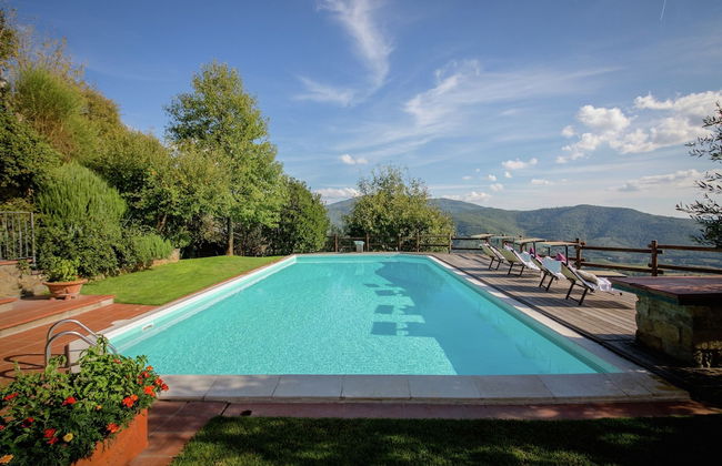 Villa in Tuscany With Pool and Valley Views - Foto 37