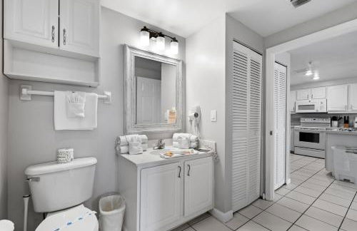 Breath Taking 3 BR Direct Oceanfront Condo with Private Balcony at The Wyndham Ocean Walk Resort - Foto 28