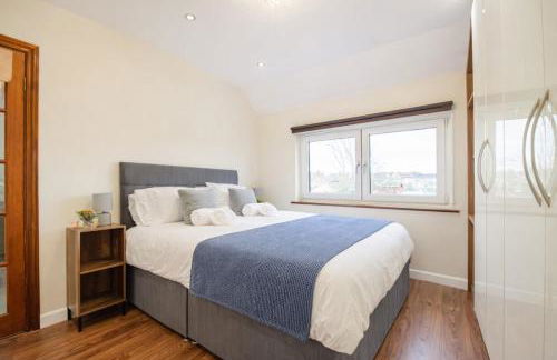 4 Bed 2 Bath, station, parking, long stays - Foto 27