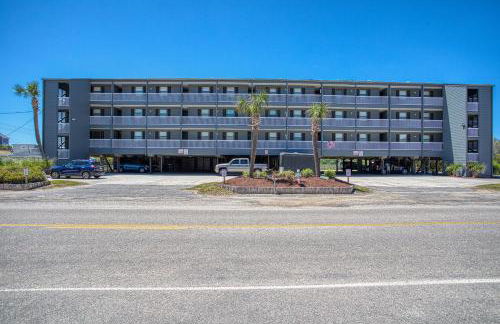 Bella Vista: Marshfront Condo 1 Block To The Beach. Pool & Hot Tub-1st Floor - Photo 11