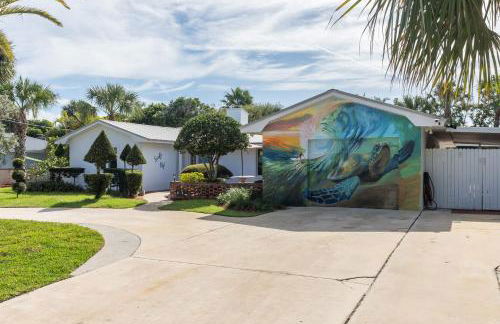 Surfs Up - retreat at the beach with heated pool - Foto 6