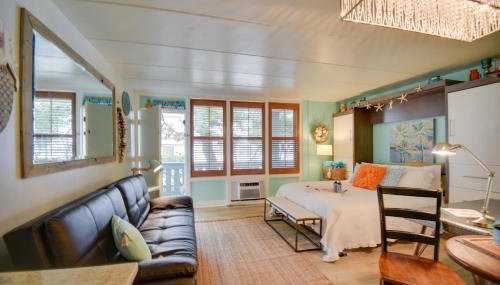 Chic Virginia Beach Retreat - Pool, Steps to Beach - Foto 4