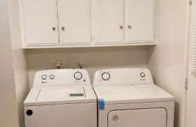 Private, Spacious, 4x Queen, 300 MBPS Internet with Backyard! - Foto 22