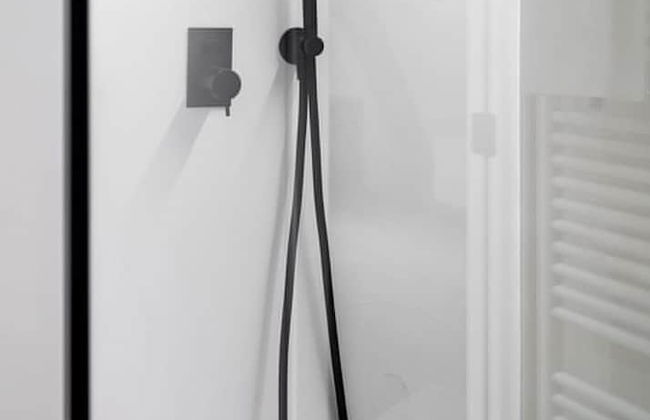 Stylishly Renovated Apartment With City View - Foto 29