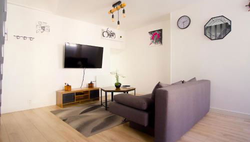 Triplex Lumineux à Cherbourg, hyper centre, 2 pas du Port & Vie Nocturne, Intendance Luxury Host - Foto 3