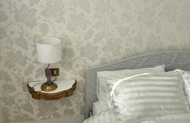 Venice Canal Stay - Photo 19