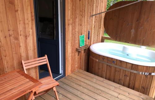 Breckland Lodge 2 with Hot Tub - Foto 8