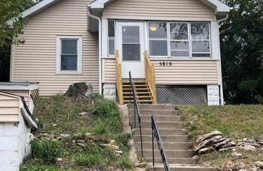 Cedar Street Retreat - Heart of Aksarben! - Foto 2