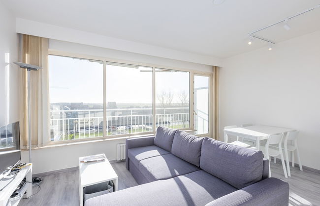 Modern, Renovated Studio With Open Views - Foto 10