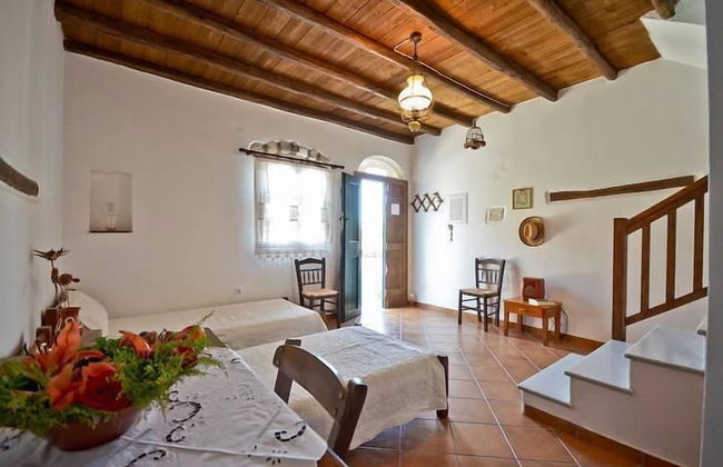 Hotel Naxos Filoxenia - Photo 13