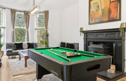 NEW Apartment with Pool Table and Parking Sleeps 7 - Foto 25