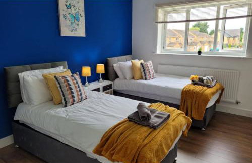 Private Spacious 2 Bedroom, 2 Bathroom & 2 Parking by Srk Accommodation - Foto 2