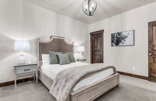 Black Rock Ridge Private Hot Tub & Views - Photo 20