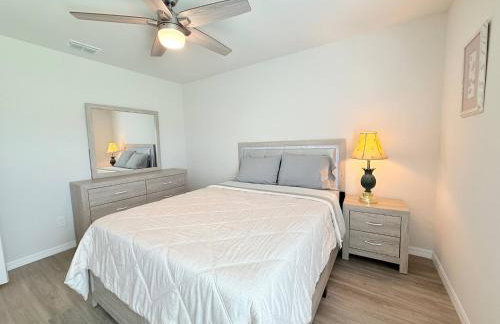 New 4-Bedroom Home – Perfect for Your Stay! - Foto 22